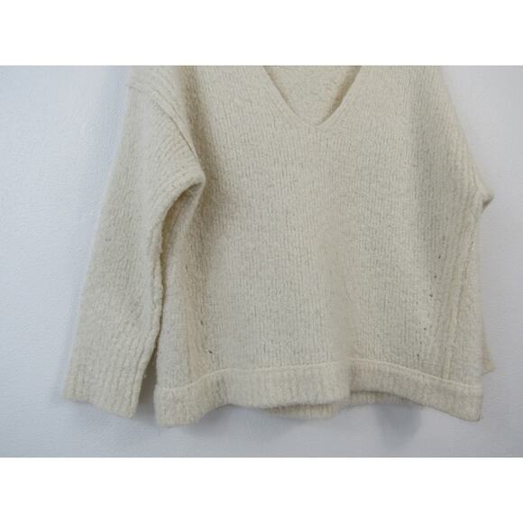Free People XS Ivory Lofty Boucle Slouchy V-Neck Pullover Alpaca Blend Sweater - Picture 3 of 7